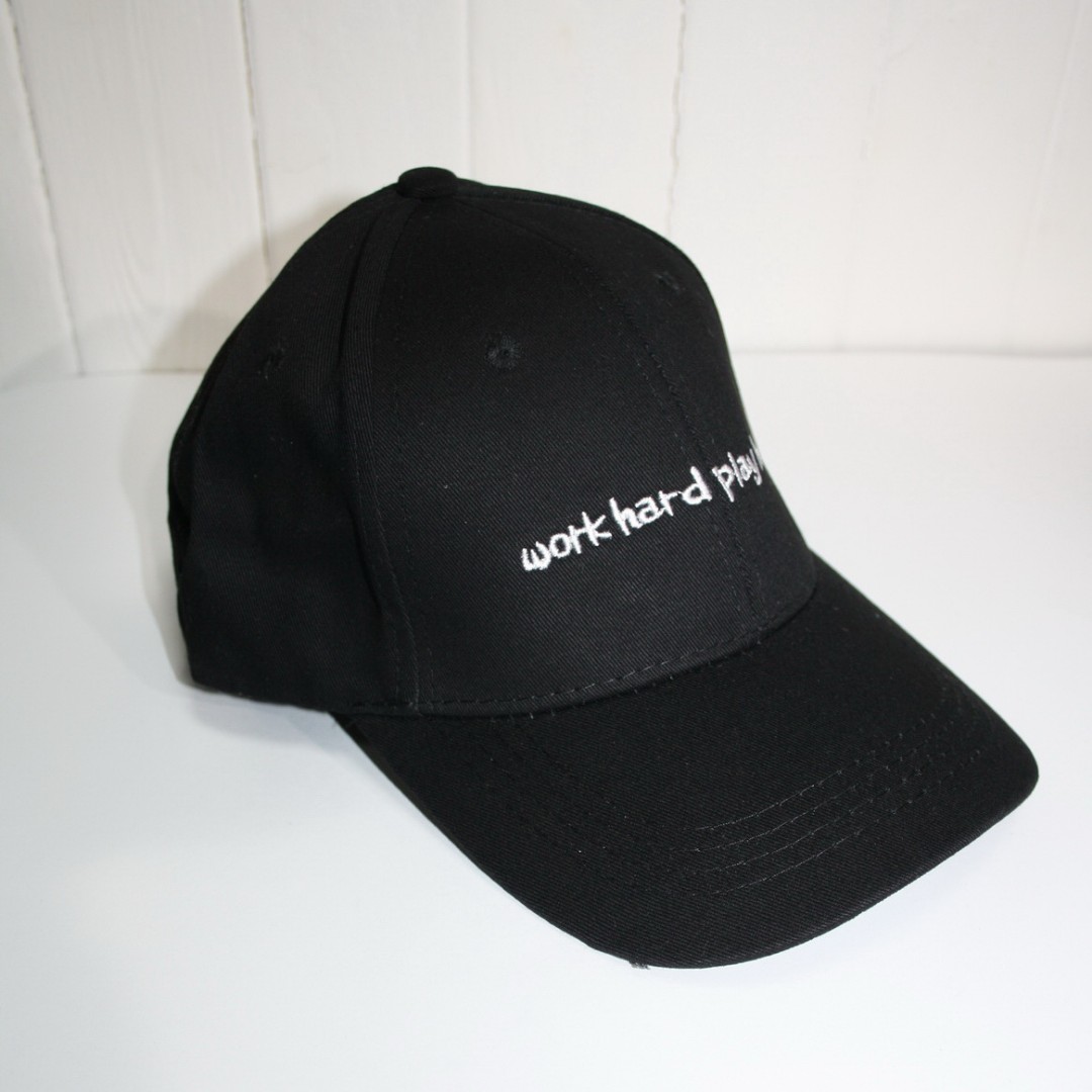 Кепка Word Hard фото 1