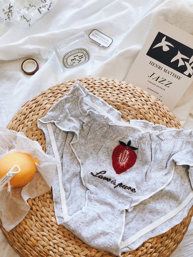 Трусики Love is pure grey фото 3