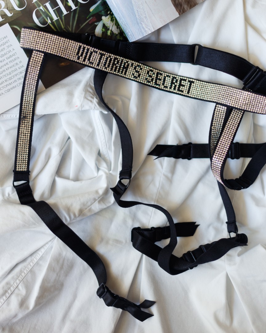 Жіночий пояс VS стрази чорний фото 2