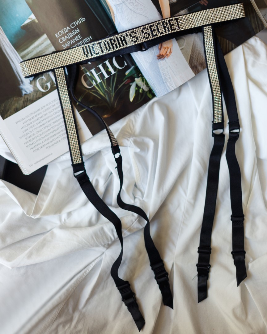 Жіночий пояс VS стрази чорний фото 1