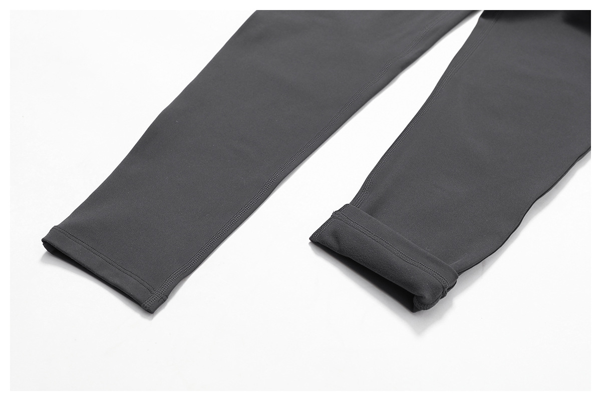 Теплий жіночий спортивний комбінезон на флісі Ona milk фото 3